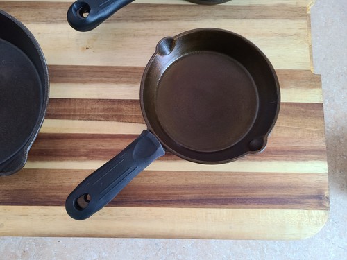 Cast iron blini pan - cast,
